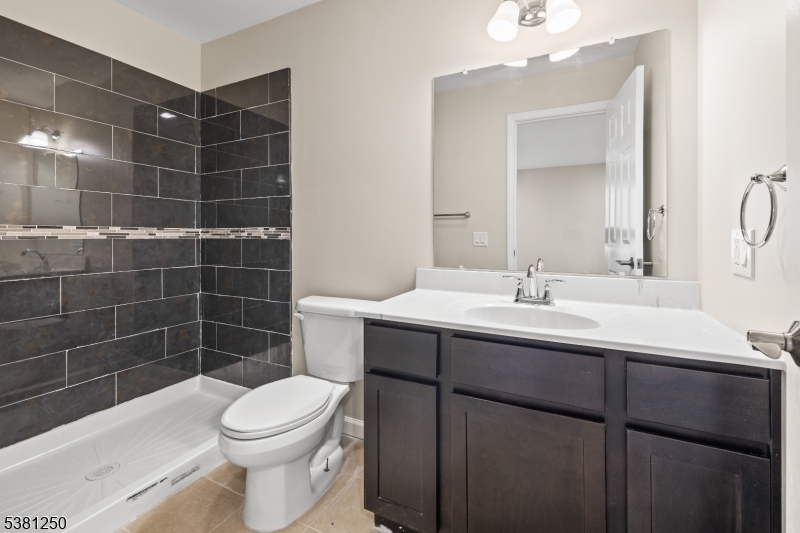 Primary Suite Bathroom
