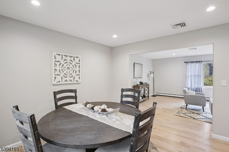 Dining Room view to Living Rm
