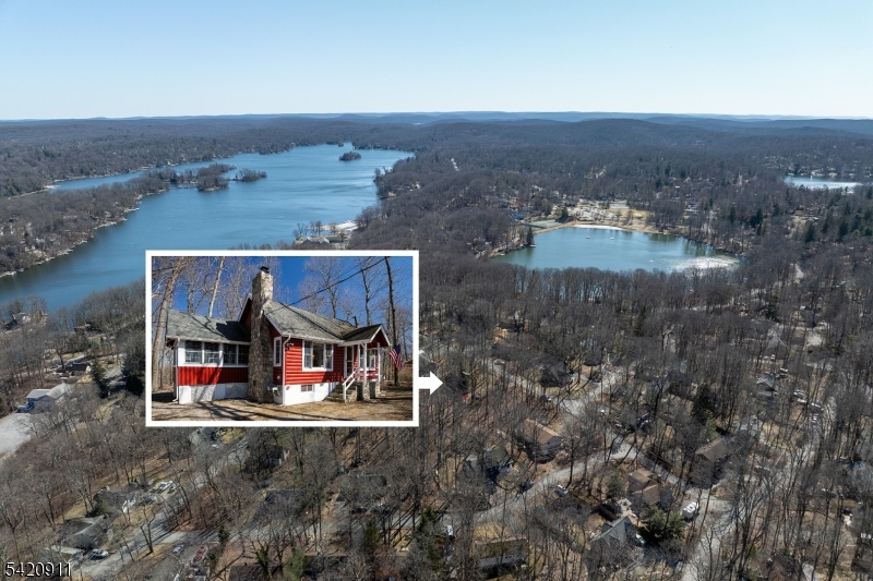 Close to both the HL Clubhouse and Beach 1