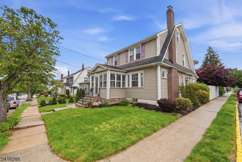 Corner property