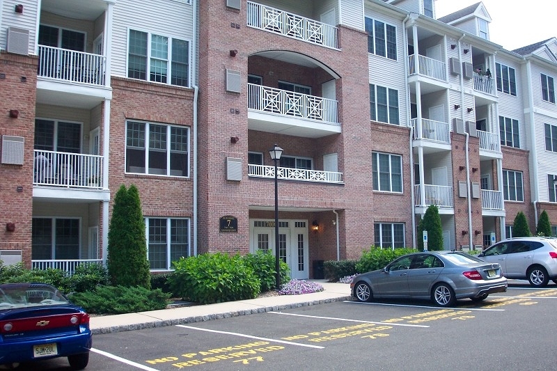 Conveniently located off Rt. 23N..near shopping & Rt. 287