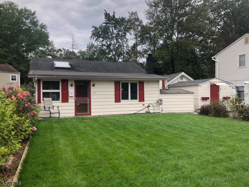Front view of home