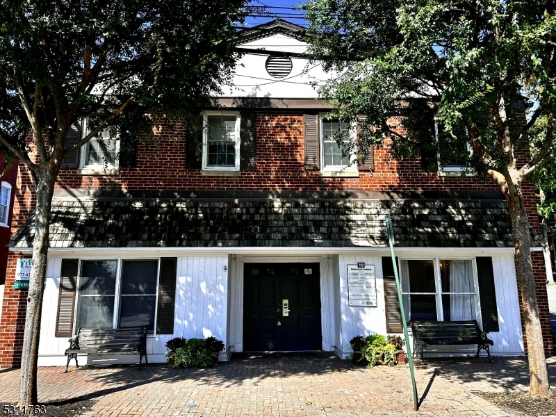 10 Fairmount Ave.