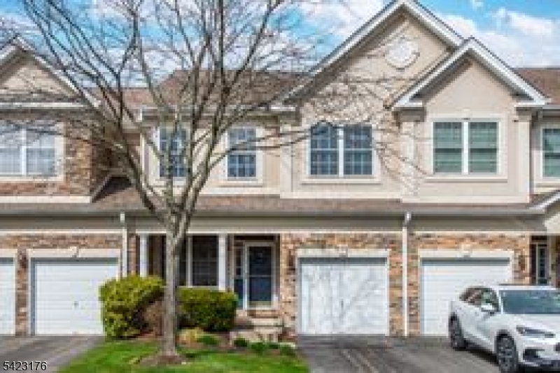 Stone and vinyl siding