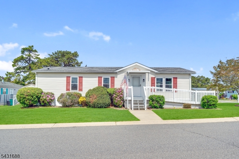 Desirable Corner Location-Walking Distance to Clubhouse and Pool. Photo digitally enhanced