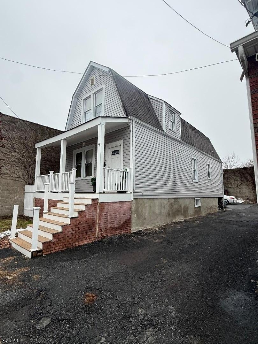 side shared driveway