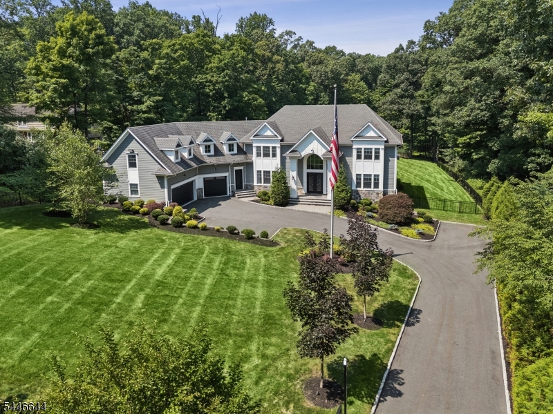Location, Location! Located in the most prestigious neighborhood in Warren!