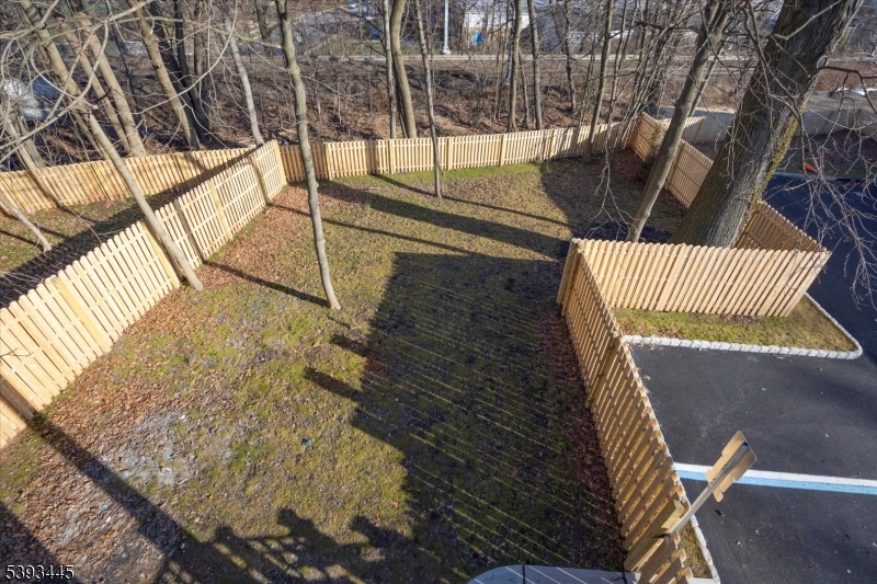Fully Fenced Side Yard