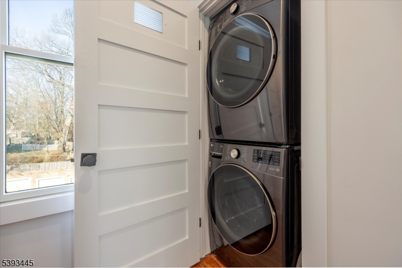 Laundry on 2nd fl landing