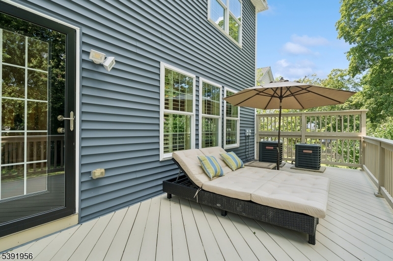 Deck Off Family room