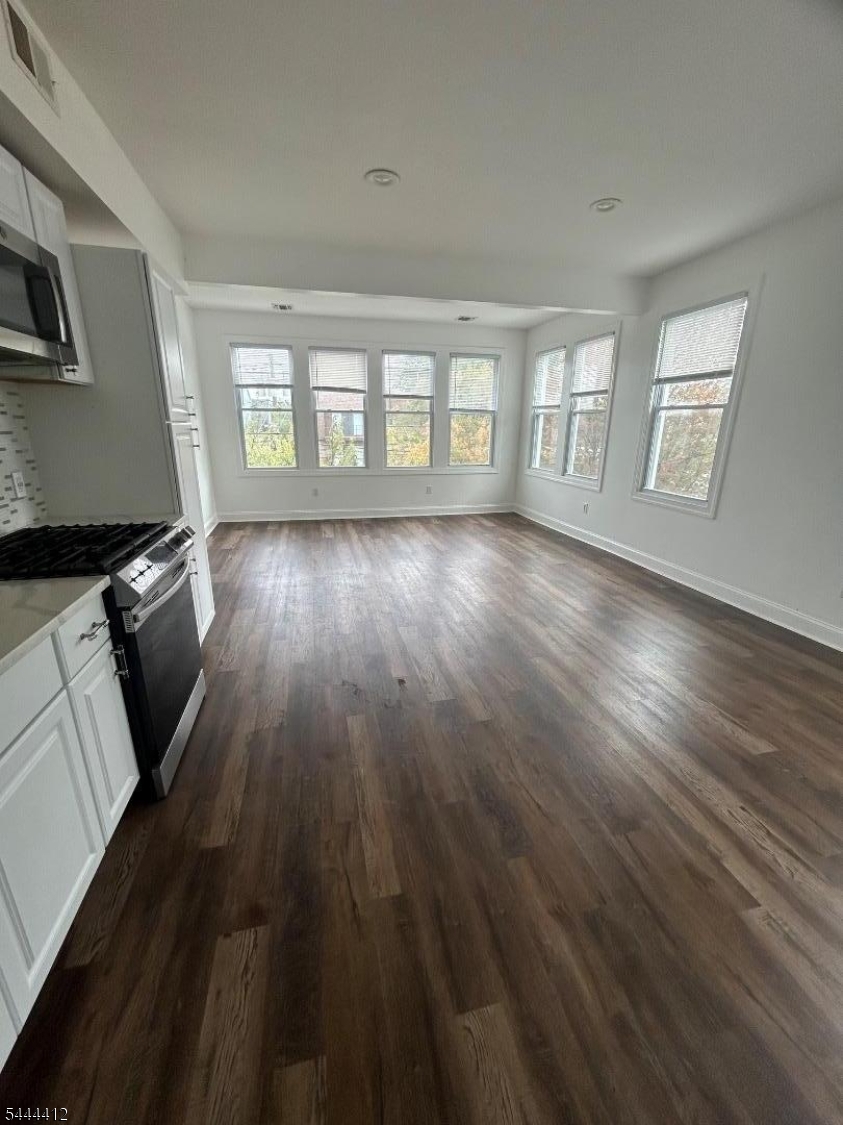 Living And Kitchen