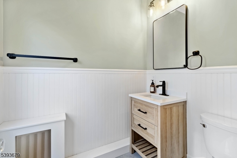 Powder Room 1st Floor