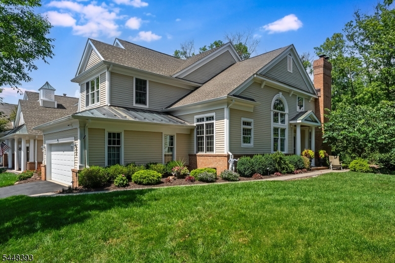 First floor living and private location