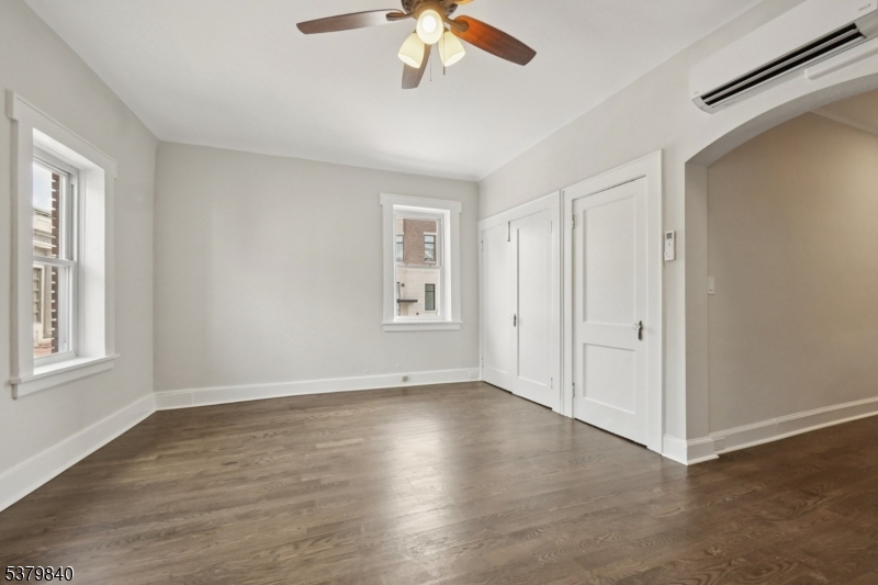 166 Maplewood Ave. 5