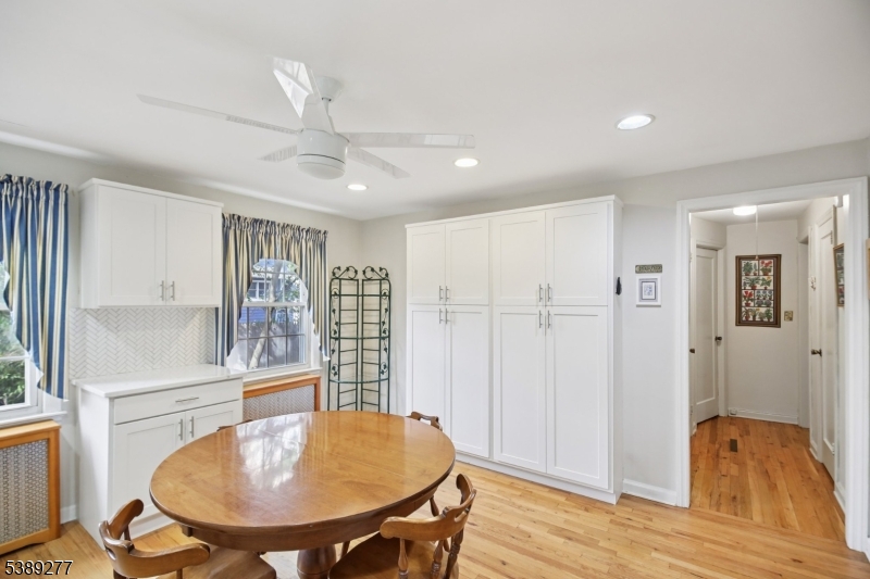 Dining Area/Ample Storage