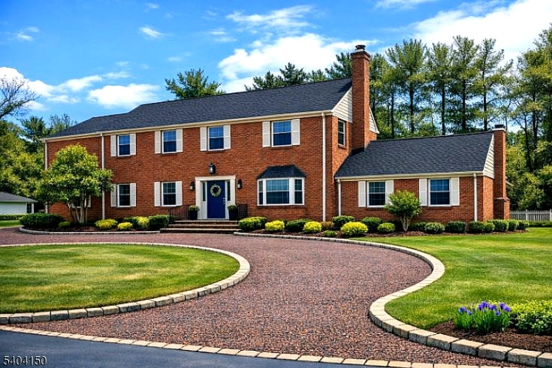 Elegant, stately home featuring a first-floor ensuite.
