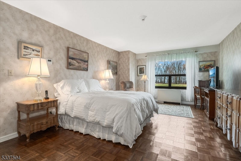 Oversized Primary Bedroom