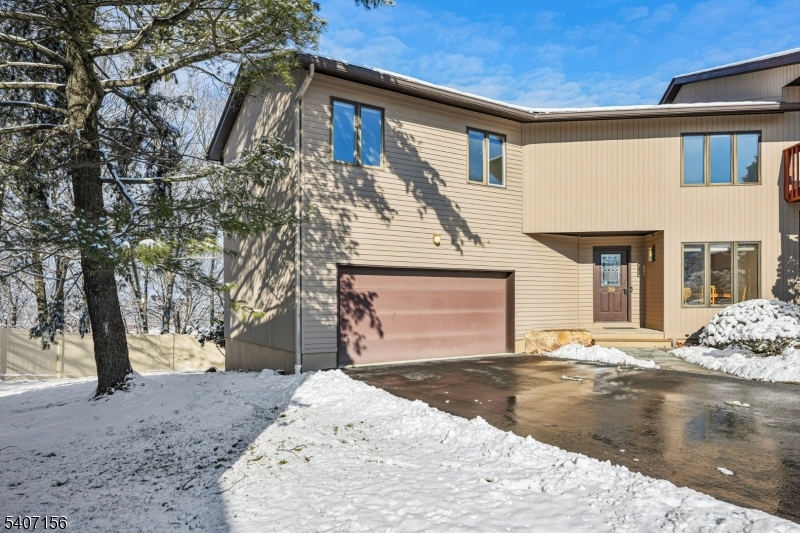 End Unit with Plenty of Parking