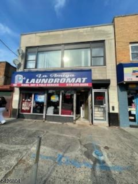 Laundromat 1st floor