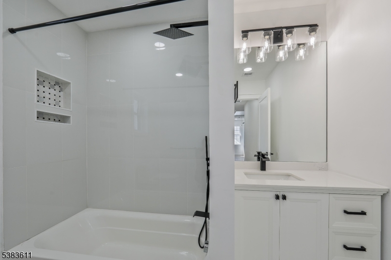 2nd fl bathroom