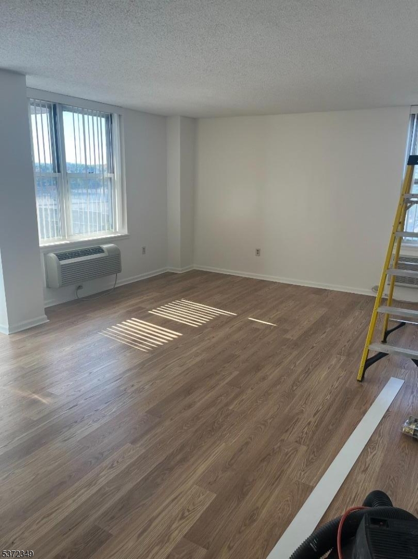 LR new floors