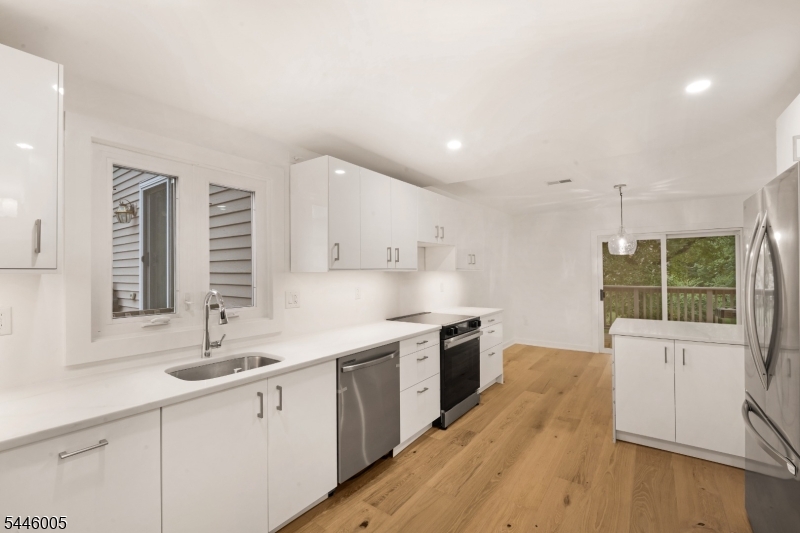 Kitchen primary view