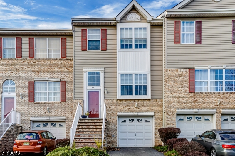 Celebrate the New Year in style in this beautiful 2-bedroom interior townhome in the desirable Tall Woods community.