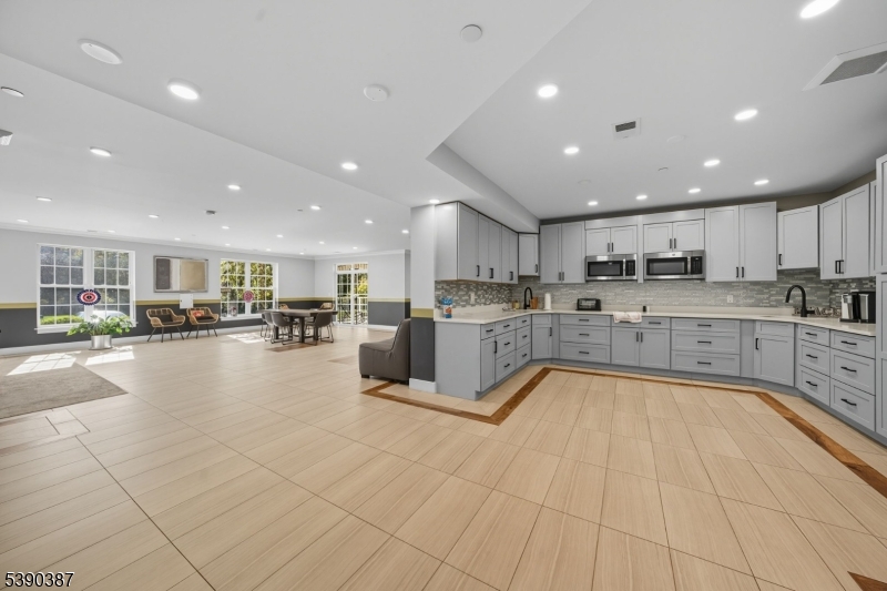 Community Kitchen