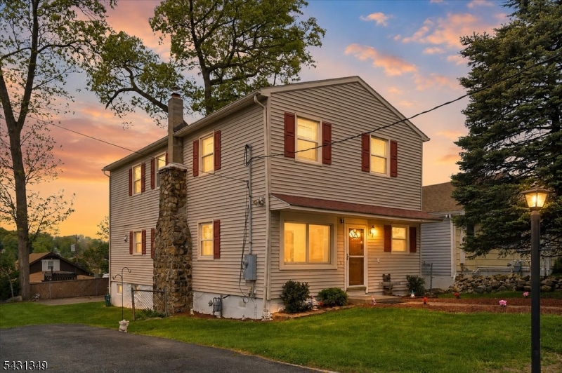 4 BR 2 Ba home located on Bertrand Island