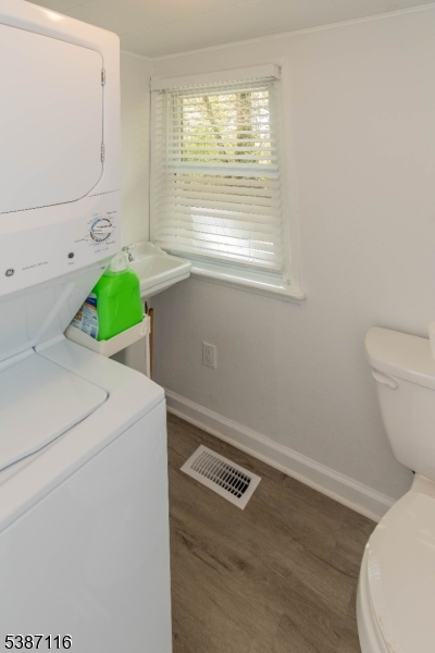 Laundry & 1/2 Bath