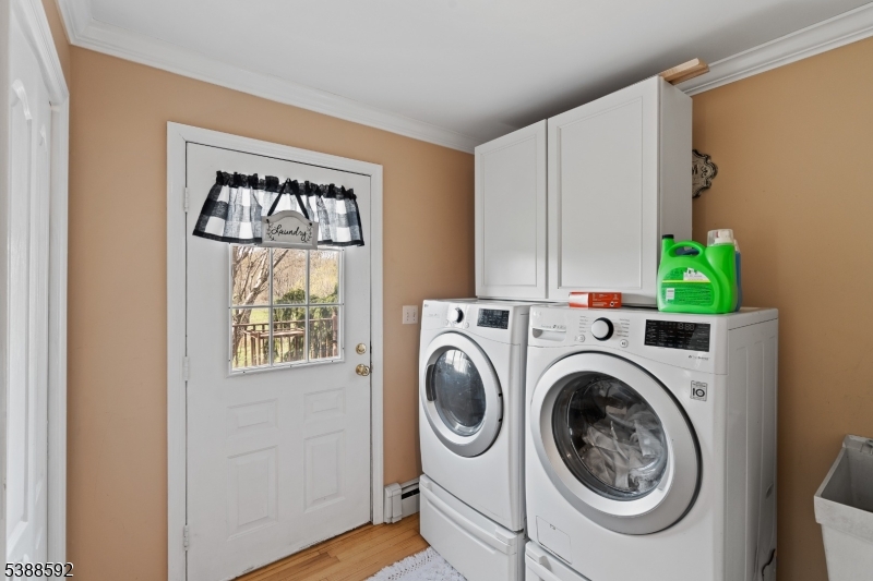 laundry/mud room