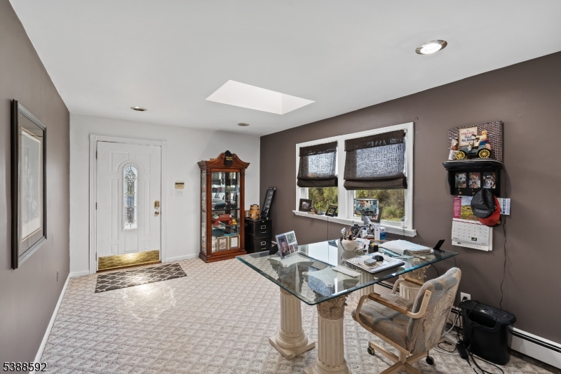 bedroom/office