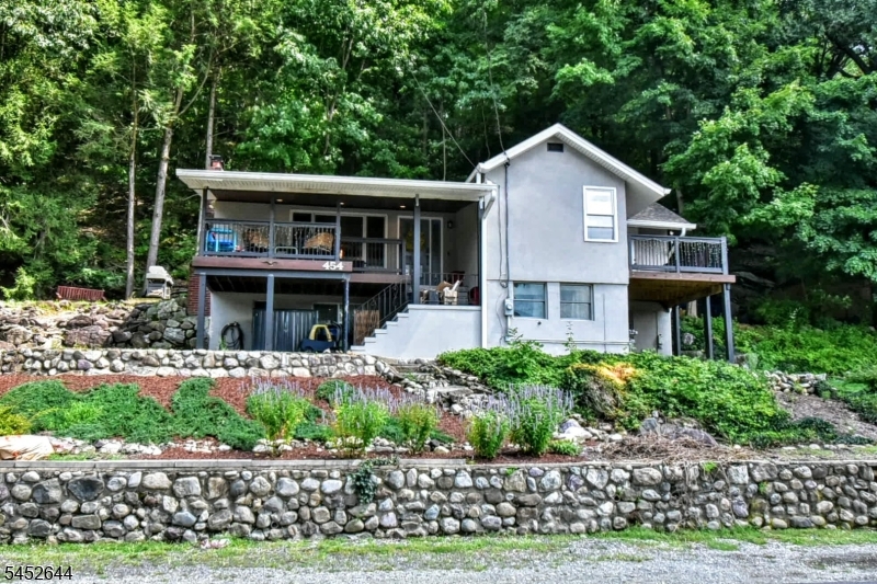 Welcome to your lake home!