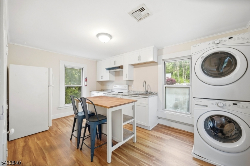 Laundry in unit