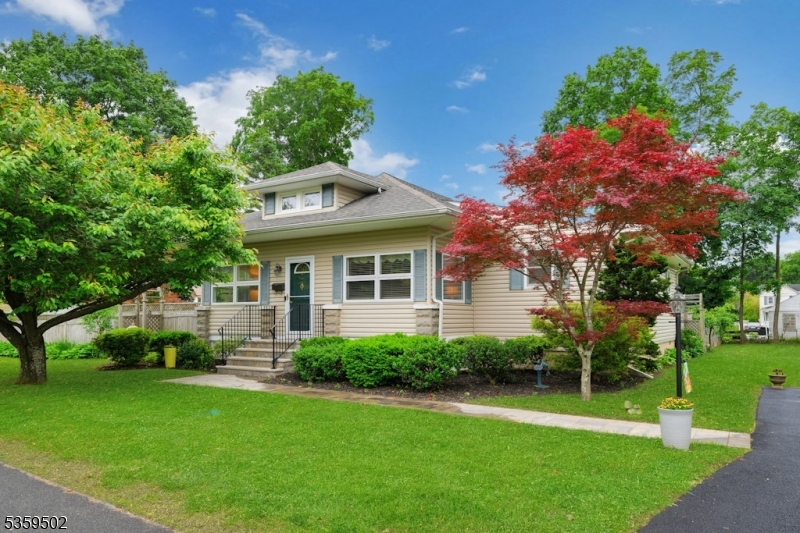 Great curb appeal
