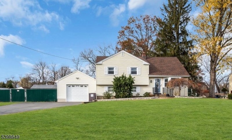 Front New Roof-Nov 2025