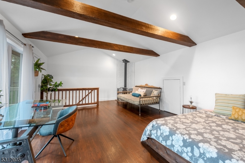 2ND FLOOR PRIMARY BED