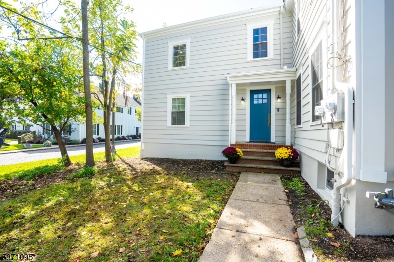 Front Entryway
