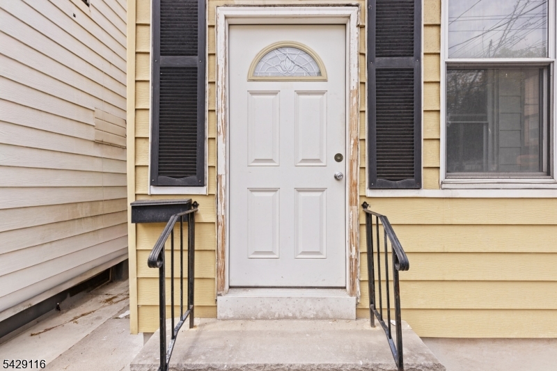 CURB APPEAL!