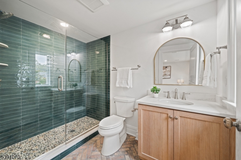 3rd Floor Bedroom Bath