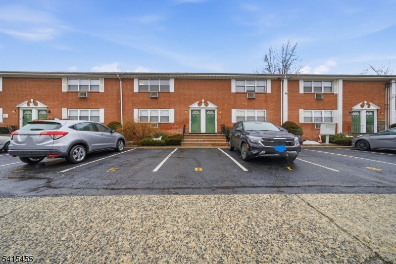 Designted 1 car parking