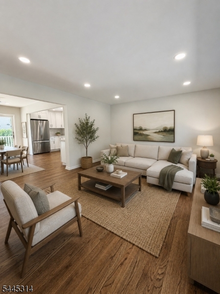 Living Rm Virtually Staged