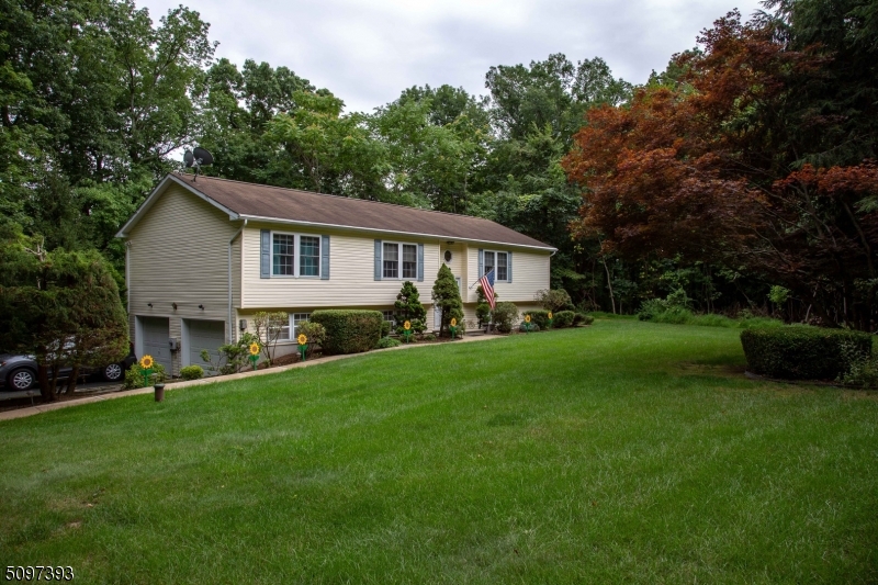 Homes for Sale in Hampton Twp. CENTURY 21 Semiao and Associates