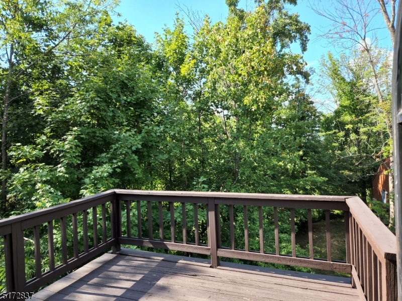 Private Deck
