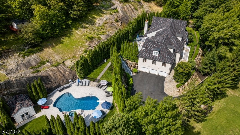 PRIVATE OASIS!!!