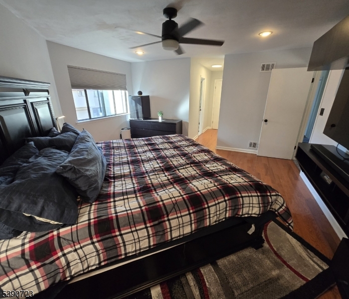 Primary Bedroom Alt 2