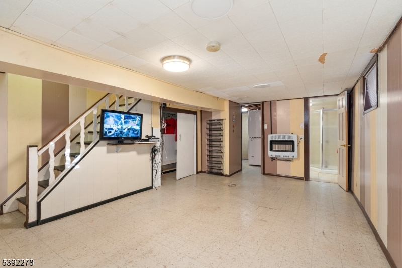Lower Level Family Rm
