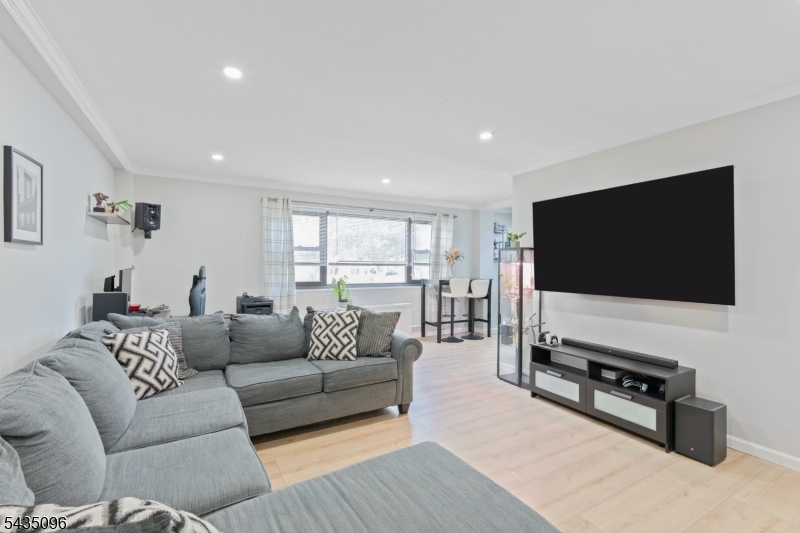 Living Room/Dining Room