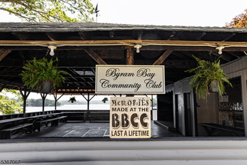 BE ON VACA EVERY WEEKEND