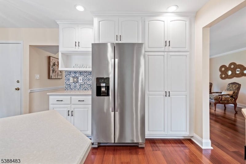 REFRIGERATOR INCLUDED